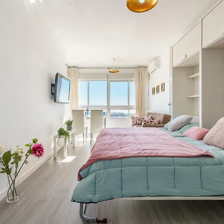 Apartmán Malagasuite Comfy & Pool